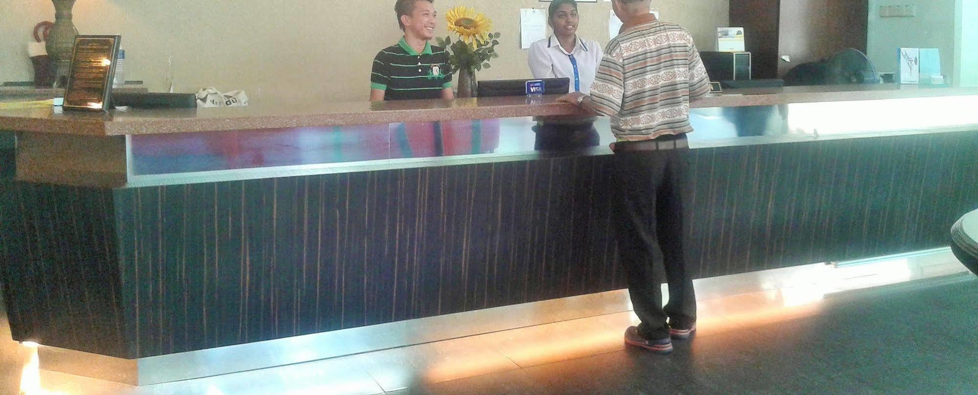 Folkmeldrum 3* Johor Bahru